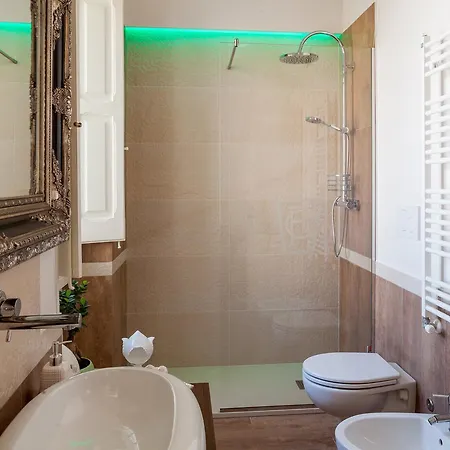 Palazzo Cesare - * モノーポリ