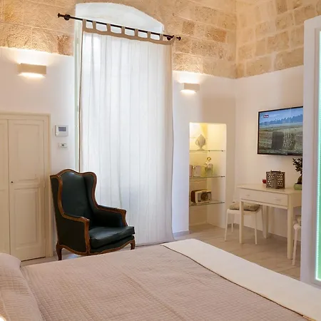 Palazzo Cesare - *